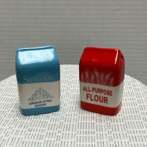Ceramic Sugar and Flour Shaker Set - Blue and Red